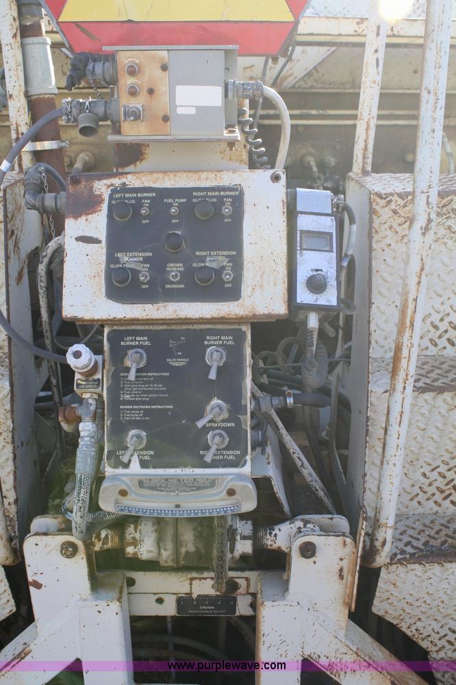 image for item A6626 1991 Cedarapids CR561 asphalt paver