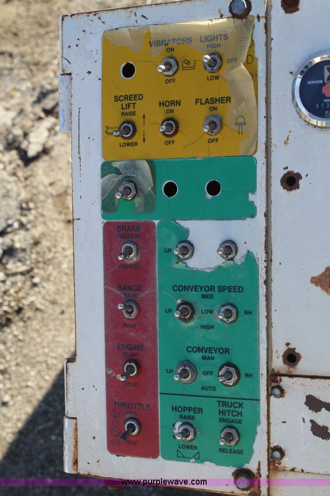 image for item A6626 1991 Cedarapids CR561 asphalt paver