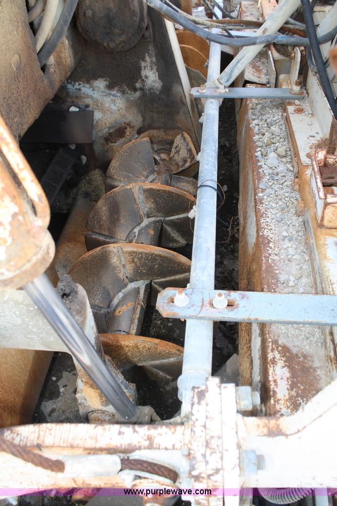 image for item A6626 1991 Cedarapids CR561 asphalt paver