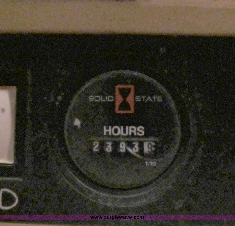 image for item B2528 1992 New Holland L454 skid steer