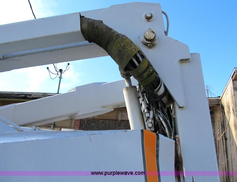 image for item B2529 1988 Simon-aerials AT60C knuckle boom lift