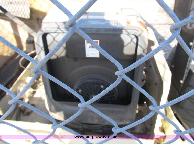 image for item B2558 2000 Ingersoll Rand DD12 vibratory smooth drum roller