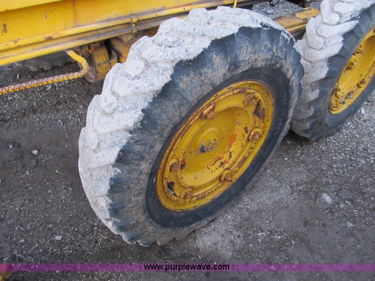 image for item B2567 Galion 503 motor grader