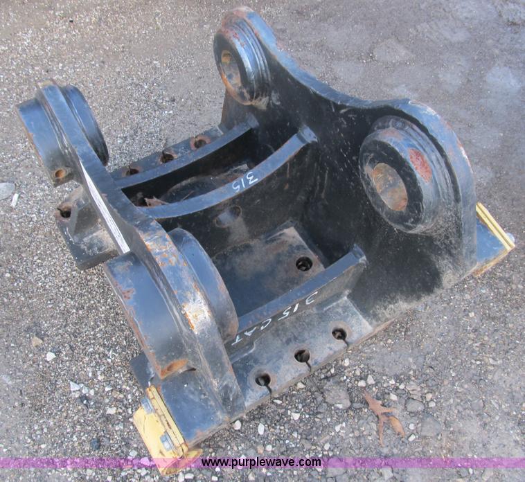 image for item B2571 Caterpillar 315 equipment coupler attachment