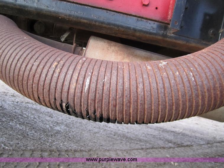 image for item B3157 1970 Ford 8000 winch pole truck