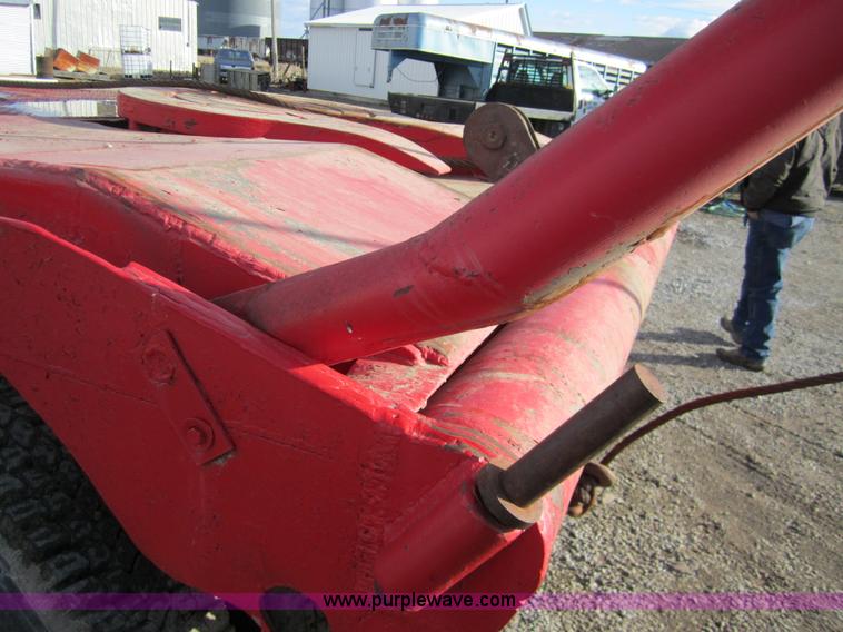 image for item B3157 1970 Ford 8000 winch pole truck