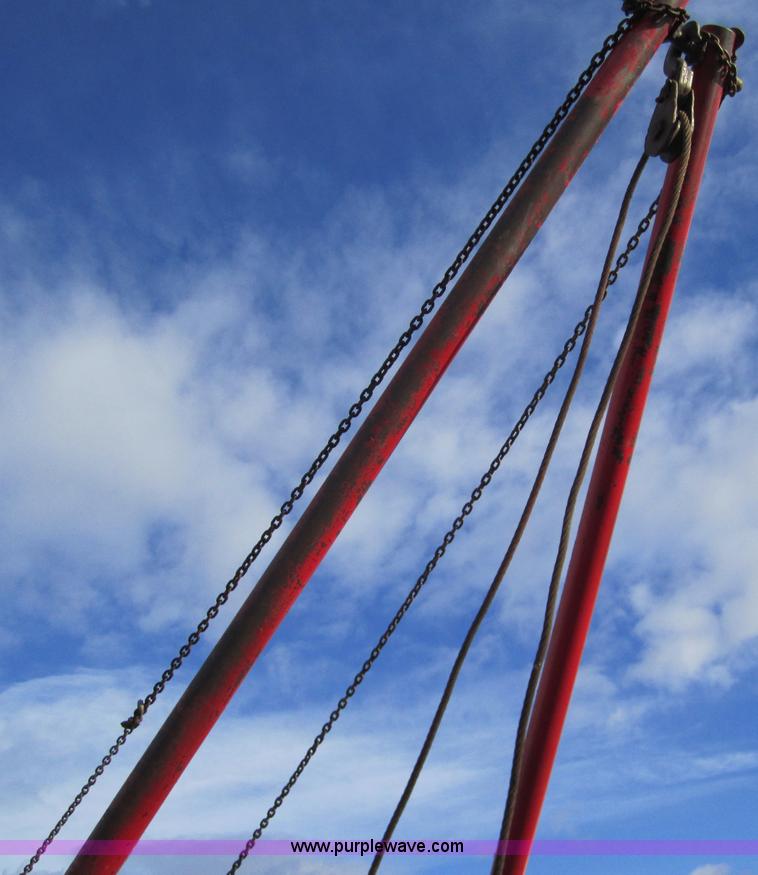 image for item B3157 1970 Ford 8000 winch pole truck