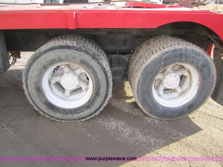 image for item B3157 1970 Ford 8000 winch pole truck