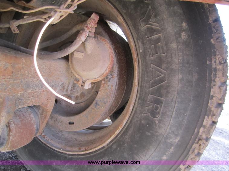 image for item B3157 1970 Ford 8000 winch pole truck