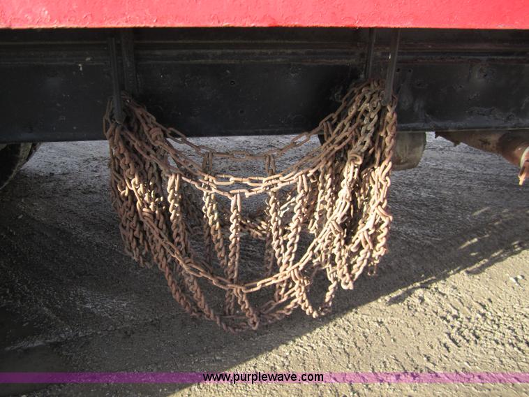 image for item B3157 1970 Ford 8000 winch pole truck