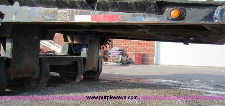 image for item B3158 1970 Hyster 41' neck fold trailer