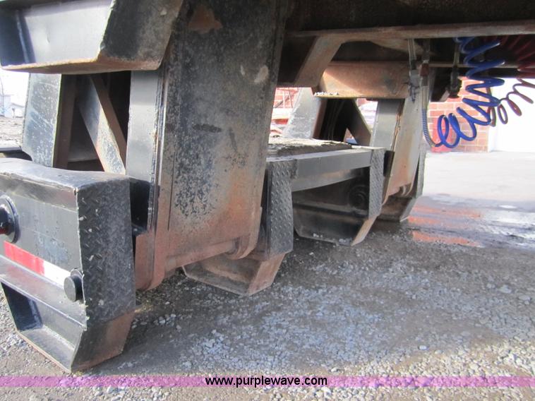 image for item B3158 1970 Hyster 41' neck fold trailer