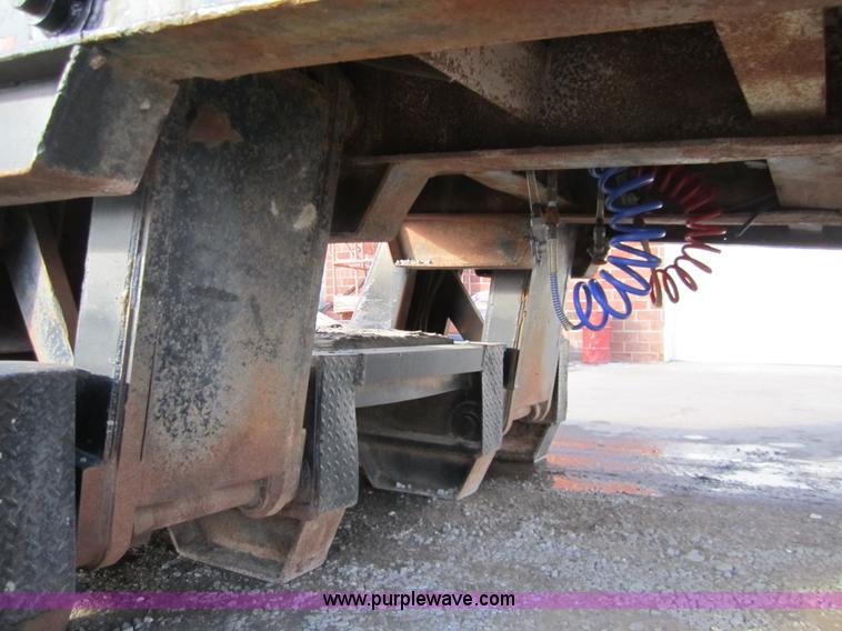 image for item B3158 1970 Hyster 41' neck fold trailer