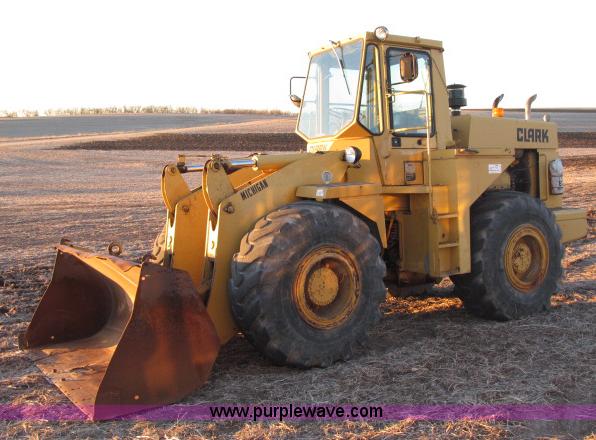 image for item B5089 Clark 75C wheel loader