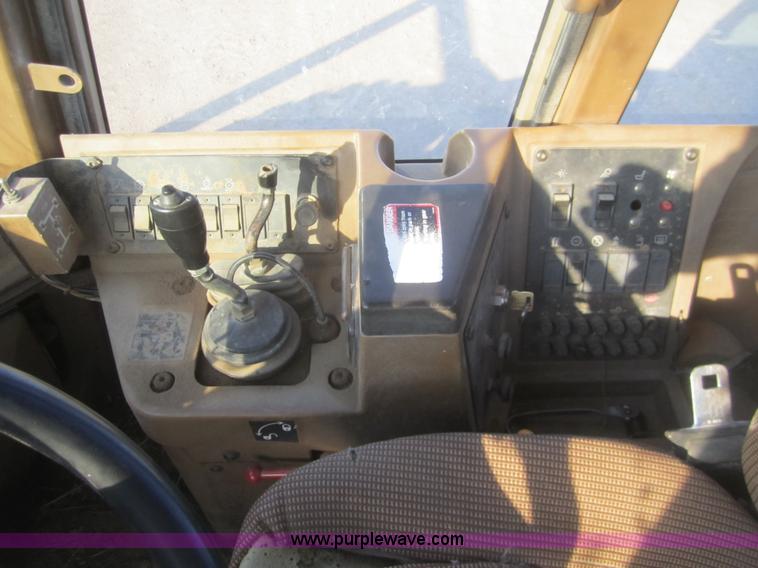 image for item B5538 1995 Caterpillar 938F wheel loader