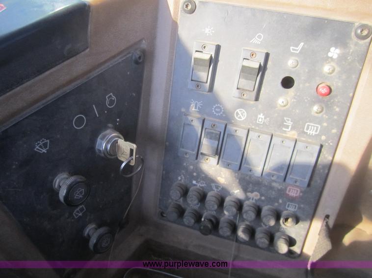 image for item B5538 1995 Caterpillar 938F wheel loader