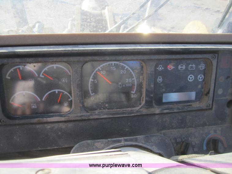 image for item B5538 1995 Caterpillar 938F wheel loader