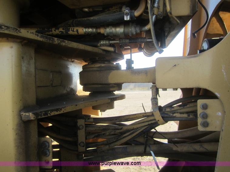 image for item B5538 1995 Caterpillar 938F wheel loader