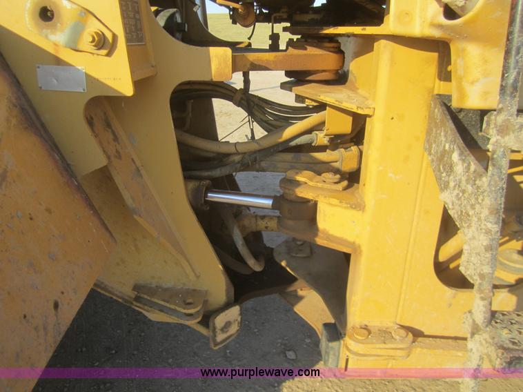 image for item B5538 1995 Caterpillar 938F wheel loader