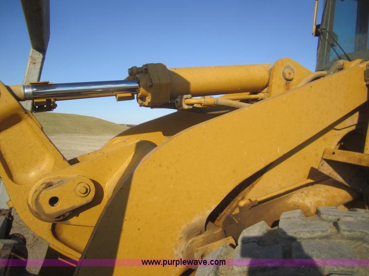 image for item B5538 1995 Caterpillar 938F wheel loader