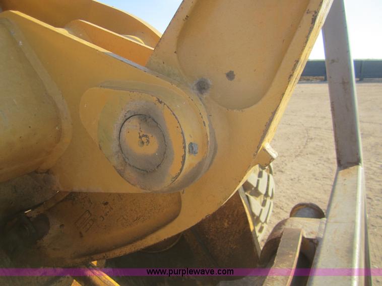 image for item B5538 1995 Caterpillar 938F wheel loader