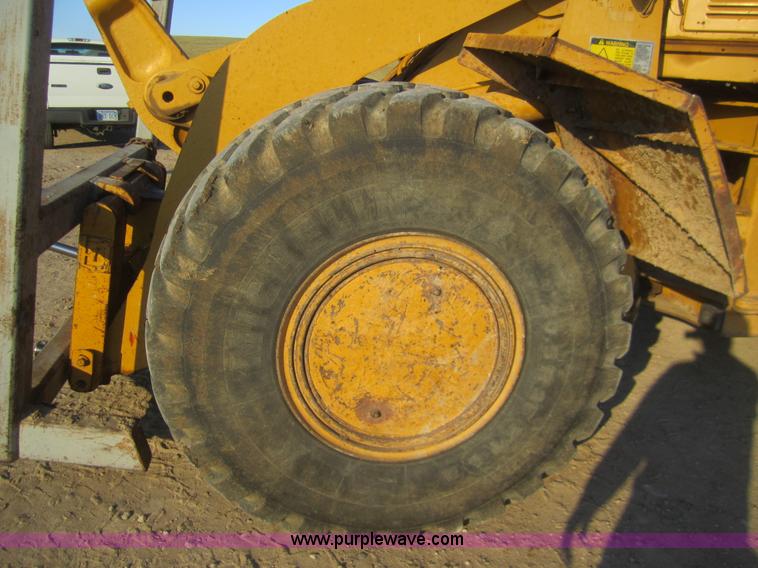 image for item B5538 1995 Caterpillar 938F wheel loader