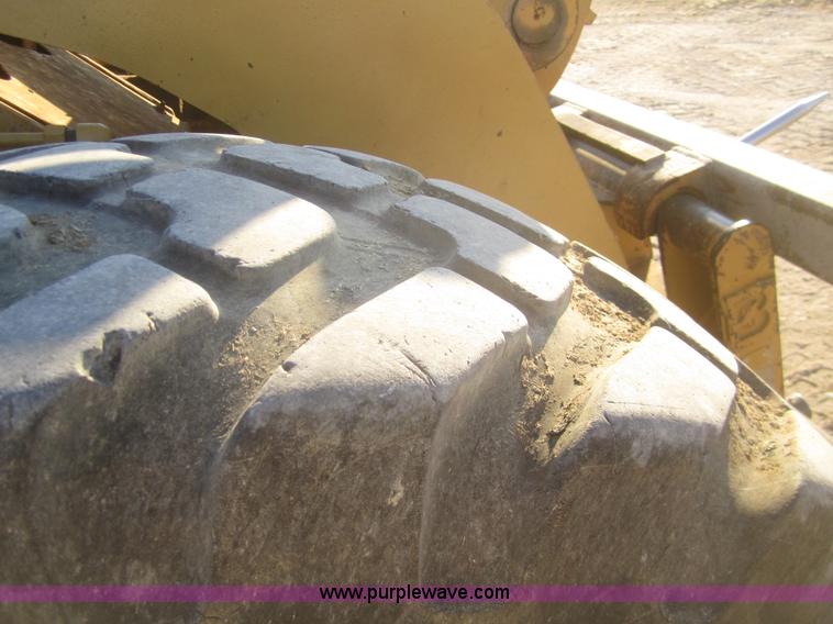 image for item B5538 1995 Caterpillar 938F wheel loader
