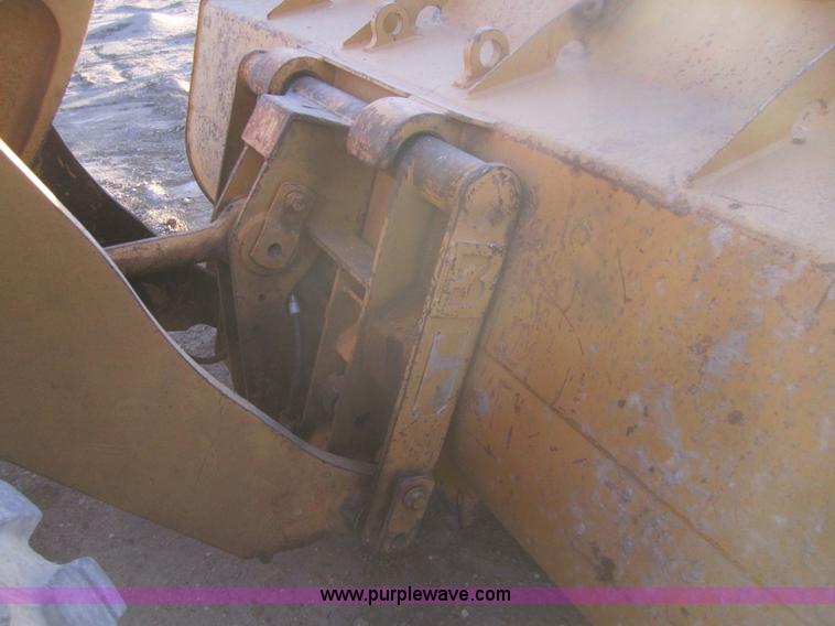 image for item B5538 1995 Caterpillar 938F wheel loader