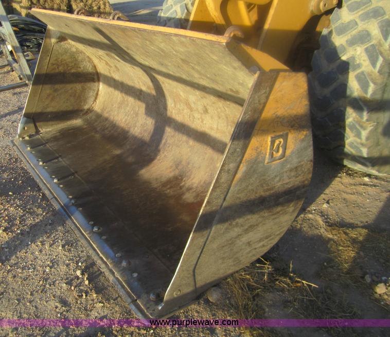 image for item B5538 1995 Caterpillar 938F wheel loader