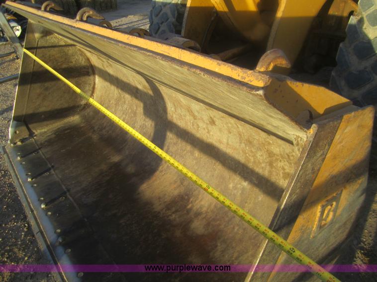 image for item B5538 1995 Caterpillar 938F wheel loader