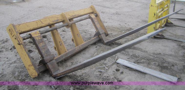 image for item B5557 Balderson pallet forks
