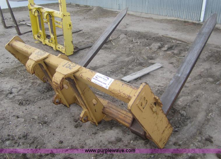 image for item B5557 Balderson pallet forks