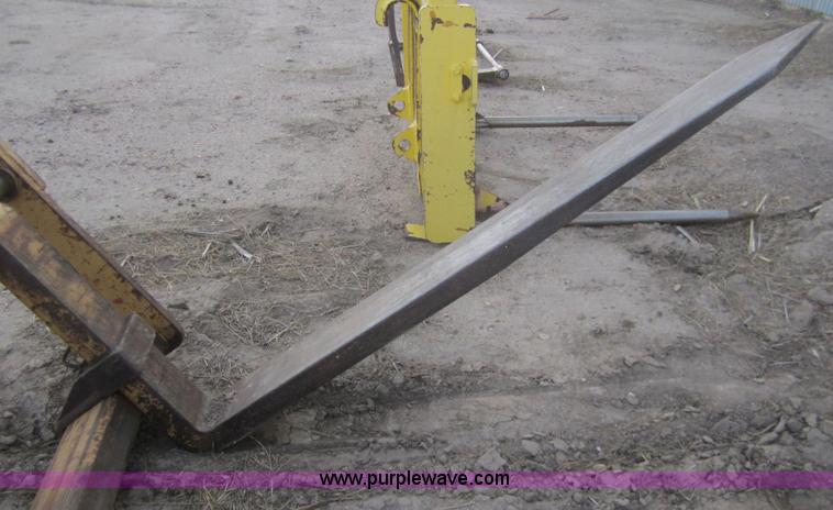 image for item B5557 Balderson pallet forks
