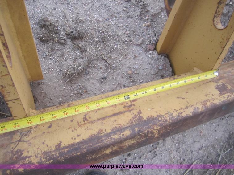 image for item B5557 Balderson pallet forks