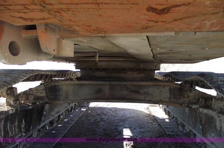 image for item B6044 1999 Hitachi EX450LC-5 excavator