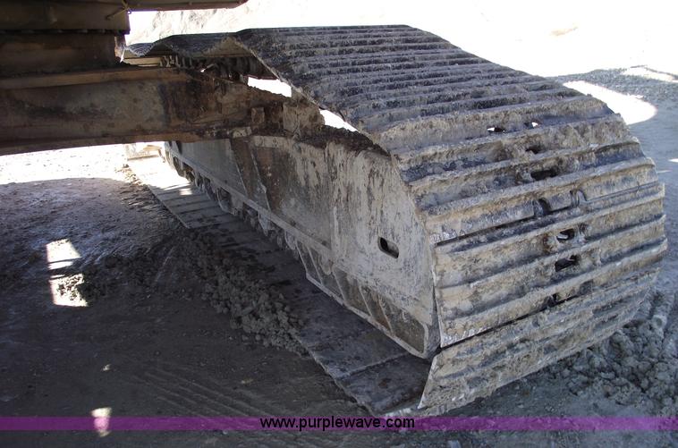 image for item B6044 1999 Hitachi EX450LC-5 excavator