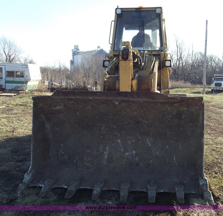 image for item B6046 1995 Caterpillar 963B track loader