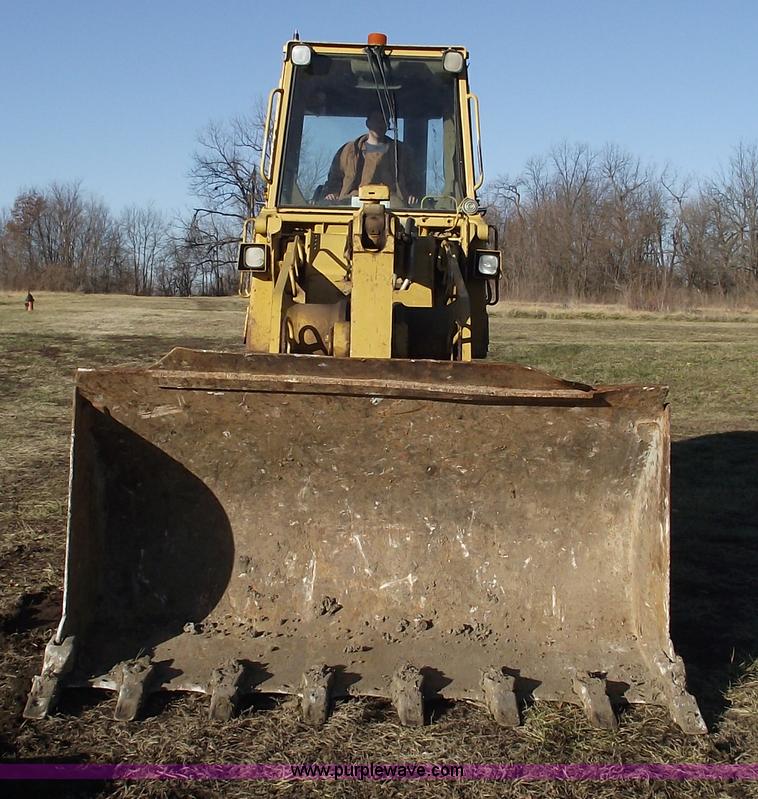 image for item B6046 1995 Caterpillar 963B track loader