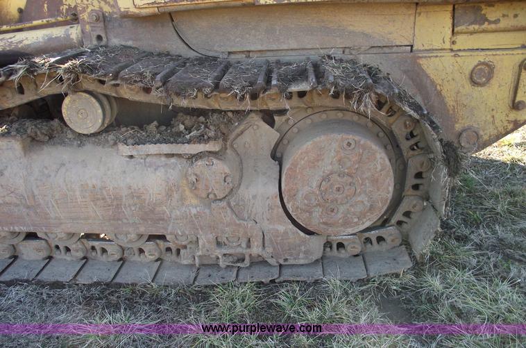 image for item B6046 1995 Caterpillar 963B track loader