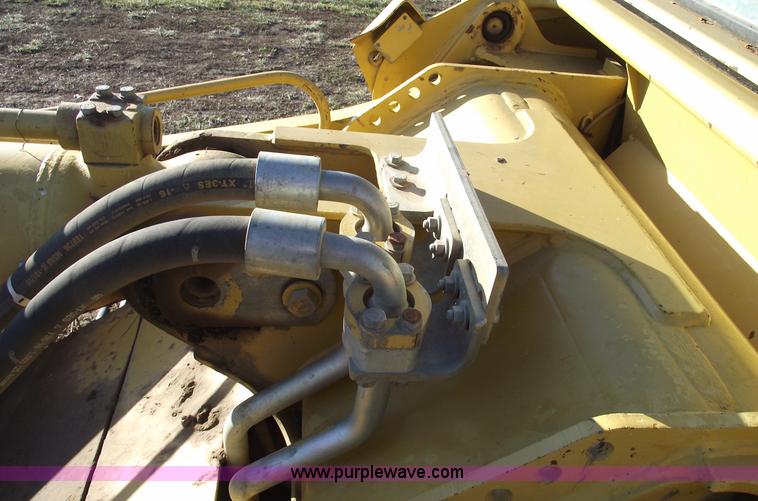 image for item B6046 1995 Caterpillar 963B track loader