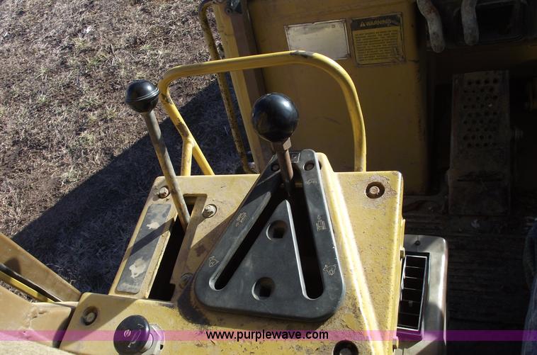 image for item B6046 1995 Caterpillar 963B track loader