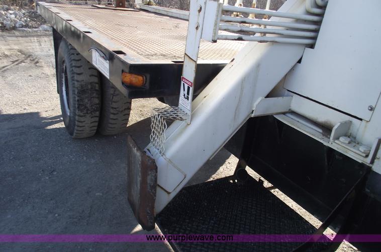 image for item B6060 1974 Ford F700 boom truck