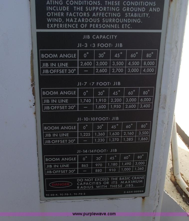 image for item B6060 1974 Ford F700 boom truck