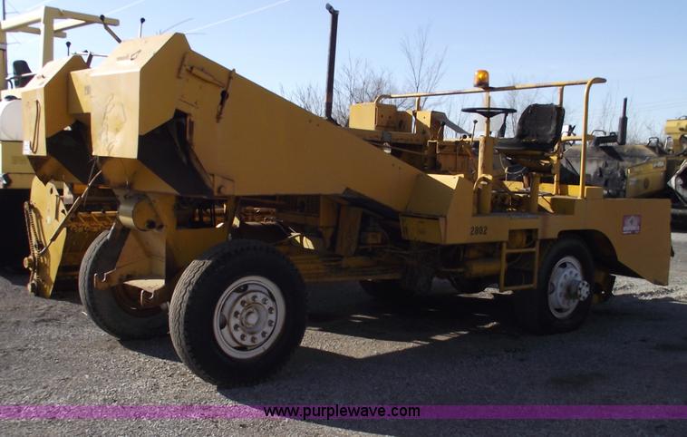 image for item B6061 Entyre chat spreader