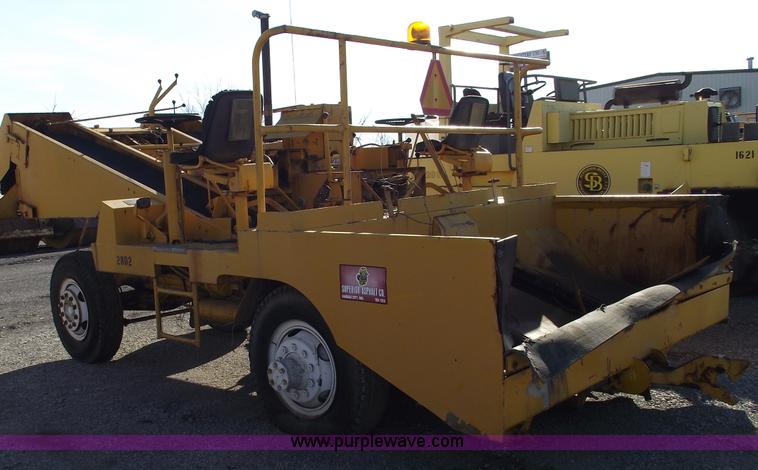 image for item B6061 Entyre chat spreader