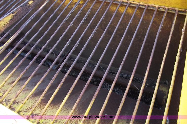 image for item B6061 Entyre chat spreader