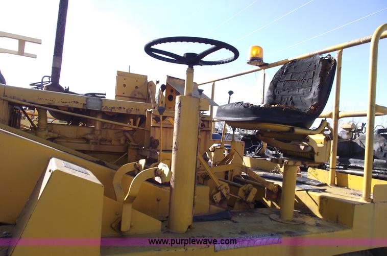 image for item B6061 Entyre chat spreader