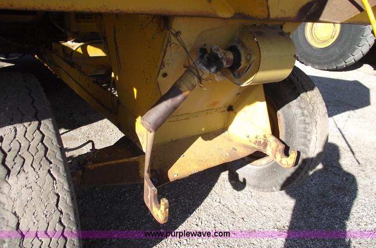 image for item B6061 Entyre chat spreader