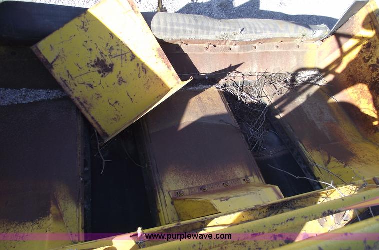 image for item B6061 Entyre chat spreader