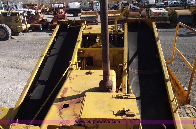 image for item B6061 Entyre chat spreader